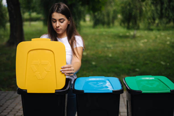 How to Get Rid of Unpleasant Smells in Your Outside Garbage Container